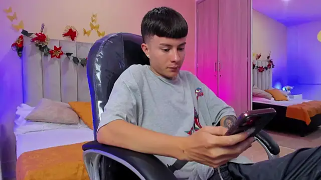 Nascary Fox online show from January 5, 2026, 7:17 pm