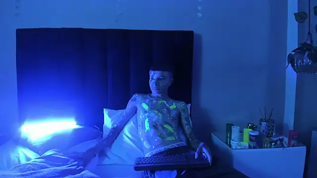 Nascary Fox online show from September 17, 2025, 9:06 pm