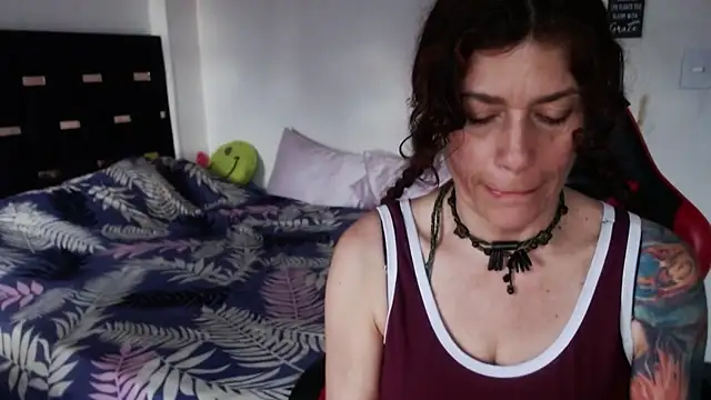 fenix colette online show from September 10, 2025, 9:36 pm