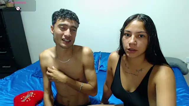 Snapshot of camiYwY chatting on November 26, 2025, 8:47 am camiYwY online show from November 26, 2025, 8:47 am