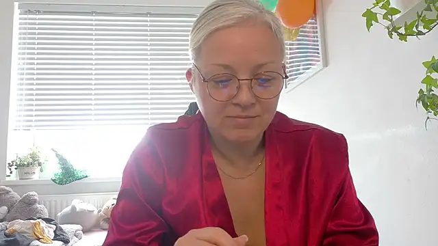 Snapshot of Linsy_Kim chatting on February 20, 2026, 9:55 am Linsy Kim online show from February 20, 2026, 9:55 am