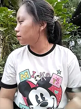 venu00 online show from November 14, 2025, 8:29 am