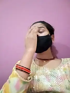 Snapshot of Radhika_Lovely chatting on May 31, 2026, 4:13 pm Radhika Lovely online show from May 31, 2026, 4:13 pm