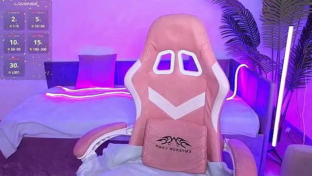 Morana Batt online show from November 17, 2025, 2:15 am