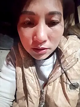 Snapshot of YAYAA-502 chatting on December 23, 2025, 10:36 am YAYAA-502 online show from December 23, 2025, 10:36 am