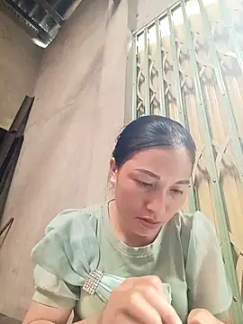 YAYAA-502 online show from September 24, 2025, 7:48 am