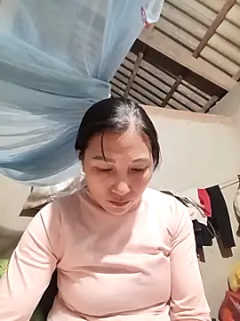 Snapshot of YAYAA-502 chatting on December 15, 2025, 2:01 pm YAYAA-502 online show from December 15, 2025, 2:01 pm