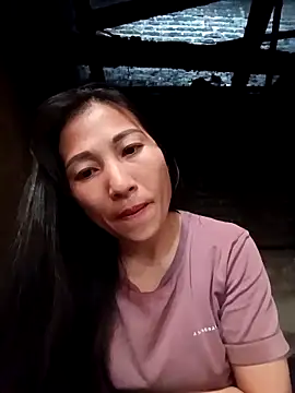 Snapshot of YAYAA-502 chatting on December 17, 2025, 1:32 am YAYAA-502 online show from December 17, 2025, 1:32 am