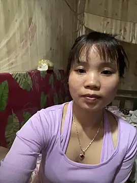Ngoc-bbi online show from April 5, 2026, 2:57 pm