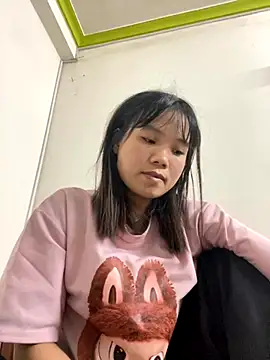 Ngoc-bbi online show from September 20, 2025, 11:26 am