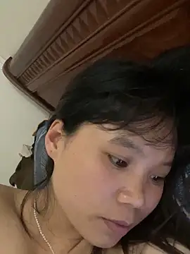 Ngoc-bbi online show from September 21, 2025, 4:28 am