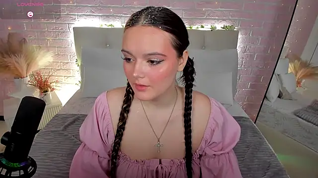 HeyMary online show from September 19, 2025, 5:11 am