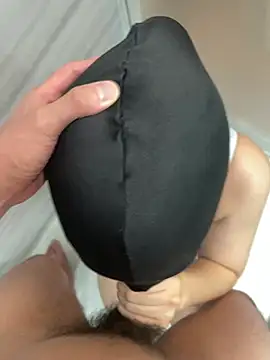 chinsemechan online show from February 21, 2026, 9:06 pm