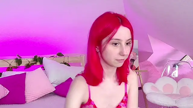 Snapshot of Liann_Stark chatting on June 5, 2026, 6:52 am Liann Stark online show from June 5, 2026, 6:52 am