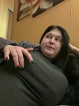 DazzzlingDame online show from February 9, 2026, 9:02 pm