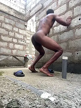 Makemecum634941 online show from September 27, 2025, 2:56 pm