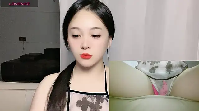 woaiqinqin online show from September 13, 2025, 1:44 pm