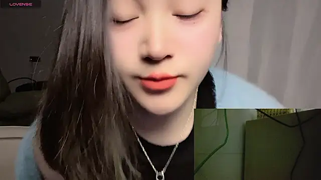 woaiqinqin online show from March 16, 2026, 3:59 pm