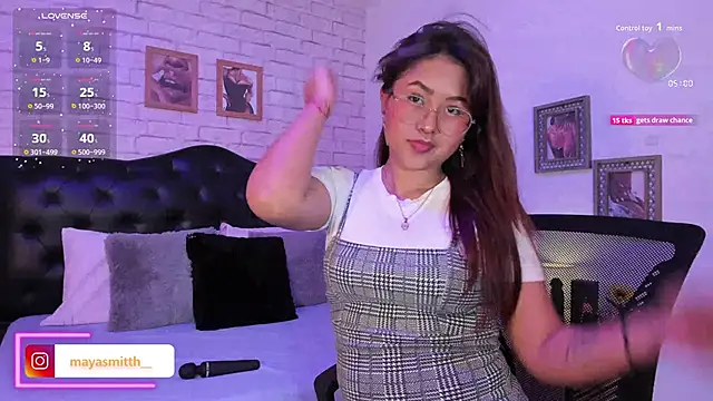 MAYASMITH   online show from September 10, 2025, 2:10 am