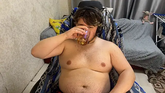 desiredude9 online show from September 18, 2025, 6:33 pm