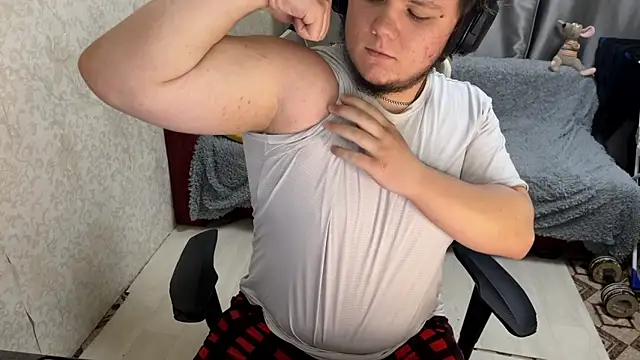 desiredude9 online show from September 27, 2025, 3:29 pm