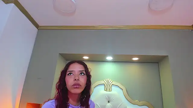 Snapshot of AteneaGreyy chatting on November 19, 2025, 11:43 am AteneaGreyy online show from November 19, 2025, 11:43 am