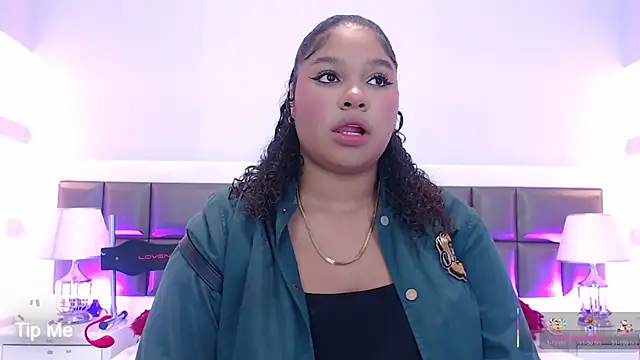 LennaEvans online show from October 23, 2025, 11:31 am