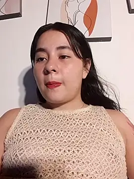 Snapshot of Yuli-27 chatting on October 15, 2025, 2:32 am Yuli-27 online show from October 15, 2025, 2:32 am