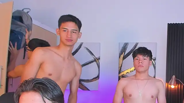 Horny BoysW online show from September 13, 2025, 1:22 pm