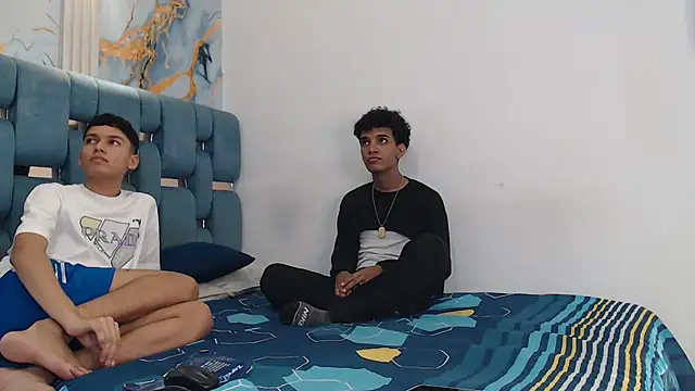 PRETTY FEM online show from March 29, 2026, 5:09 am