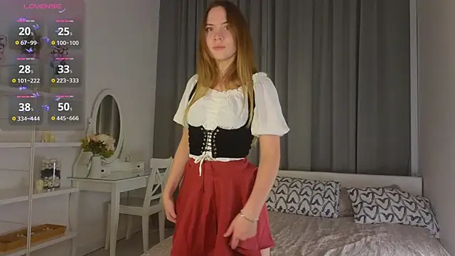 CarollSmithh online show from September 20, 2025, 8:25 pm