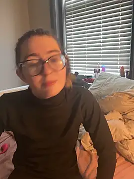 knottybunny online show from November 30, 2025, 4:08 pm