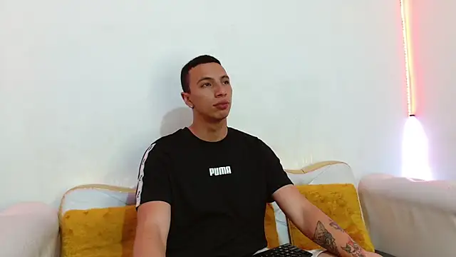 Luna Noire1 online show from January 8, 2026, 11:33 pm