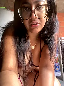 Jessyivonne online show from September 23, 2025, 12:01 pm