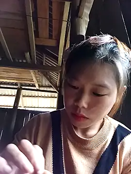 Ngocmi909 online show from September 26, 2025, 1:01 am