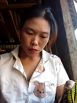 Ngocmi909 online show from October 10, 2025, 12:44 am