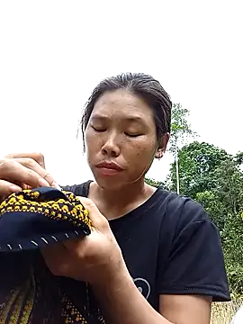 Ngocmi909 online show from October 2, 2025, 5:22 am