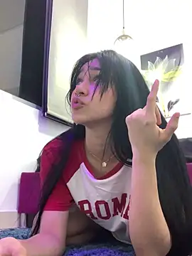 Kylie Patrick online show from November 8, 2025, 12:03 am