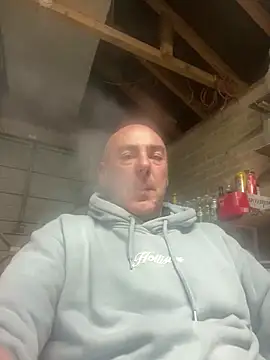 Snapshot of Richmcgee chatting on March 23, 2026, 8:19 pm Richmcgee online show from March 23, 2026, 8:19 pm