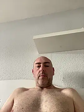 Snapshot of Richmcgee chatting on April 11, 2026, 8:51 am Richmcgee online show from April 11, 2026, 8:51 am