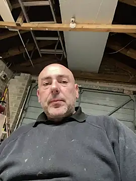 Snapshot of Richmcgee chatting on April 14, 2026, 7:19 pm Richmcgee online show from April 14, 2026, 7:19 pm