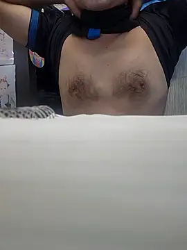 anggllaaa online show from October 15, 2025, 5:50 am