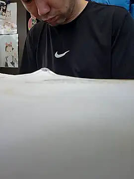 anggllaaa online show from September 30, 2025, 12:05 am