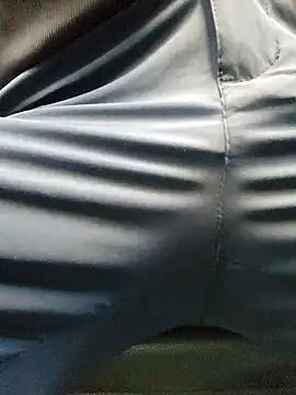 anggllaaa online show from September 10, 2025, 3:49 am