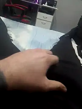 Snapshot of durellosbrodolone chatting on February 21, 2026, 6:10 pm durellosbrodolone online show from February 21, 2026, 6:10 pm