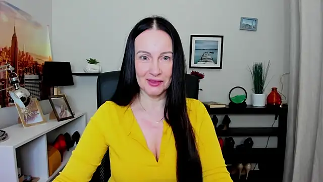 Velvet Jasmine online show from October 14, 2025, 5:30 am