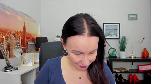 Velvet Jasmine online show from September 13, 2025, 6:35 am