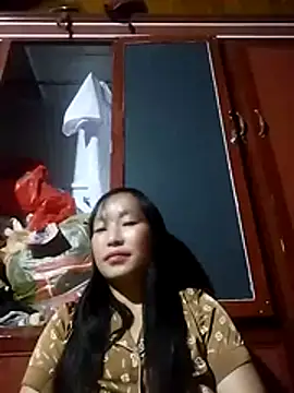 miss-su online show from November 12, 2025, 1:10 am