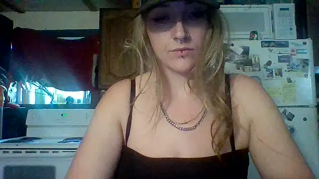 Snapshot of cutiekayls chatting on July 26, 2026, 9:11 pm cutiekayls online show from July 26, 2026, 9:11 pm