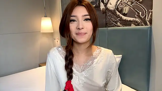 Snapshot of LaurelLeier chatting on December 23, 2025, 6:45 am LaurelLeier online show from December 23, 2025, 6:45 am